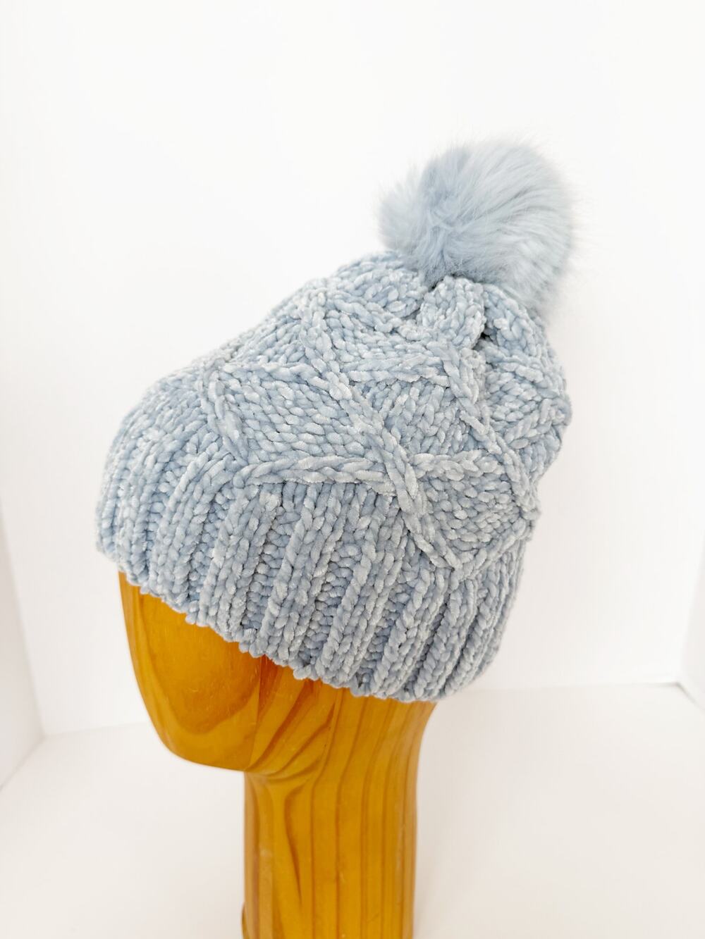 Vera Bradley Ice Blue Knit Beanie Pom Hat
